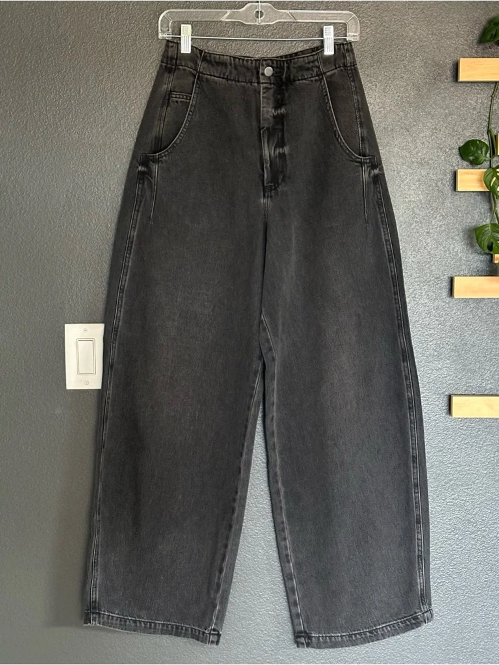 Pistola Lottie High Rise Relaxed Bowed Leg Jeans Zen Black Size 26 NWT - Picture 3 of 10